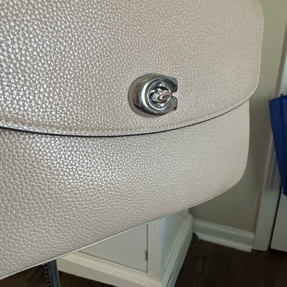 RARE Original Cassie Coach Pebble Leather Crossbody Bag in Taupe - Picture 4 of 15
